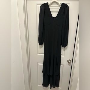 Lulus NWT black gown lined sz L